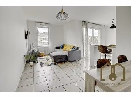 appartement t4 76 18m² vaulx-en-velin village balcon+garage