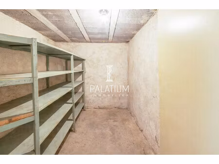 cave : 4 15 m² – rez-de-chaussée – centre manosque – pet