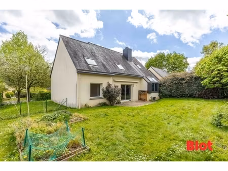 a vendre - belle maison 6 chambres dans un secteur prisé d’acigné