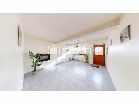 charmante maison lumineuse au cœur de beaumont.