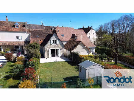 maison 128m2 environ / 5 pieces / 3 chambres / terrain 271m2