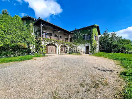 grande maison sur 3450 à lantignié