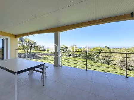 superbe maison avec vue dégagée sur les hauteurs de castelnau-d'estrétefonds