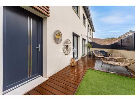 maison de 2020 et sa terrasse- garage double