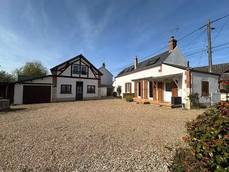 ensemble immobilier de deux maisons  119 m²  6 pièces  4 chambres 