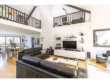 maison moderne l'étang-la-ville