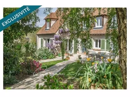 une maison familiale  lumineuse et posée dans un cadre calme