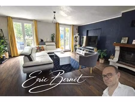 maison mitoyenne   4 chambres  jolie parcelle