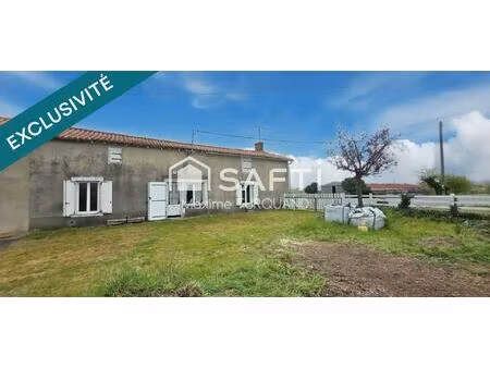 maison 131 m² + grange vendéenne 400m²  4200m² de terrain.