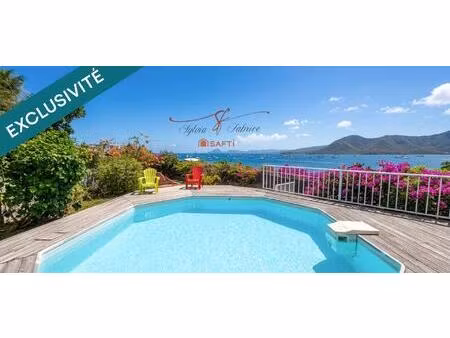 maison vue mer avec piscine sur sainte-anne
