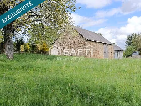 bâtisse en pierre à réhabiliter sur un terrain constructible de 2 300 m²