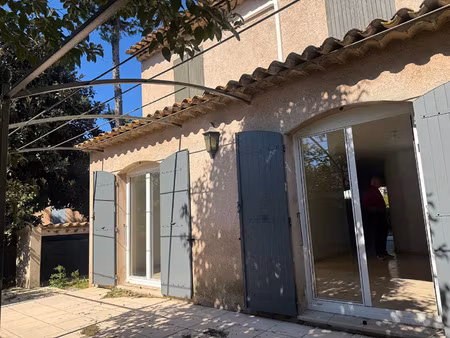 location maison 4 pièces 95 m² à aix-en-provence (13100)