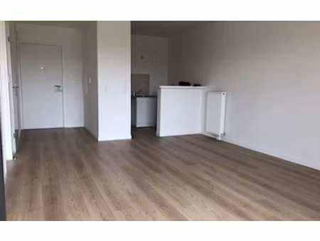 location appartement  45.3 m² t-2 à montévrain  920 €
