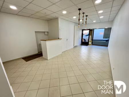 locaux commerciaux 52200