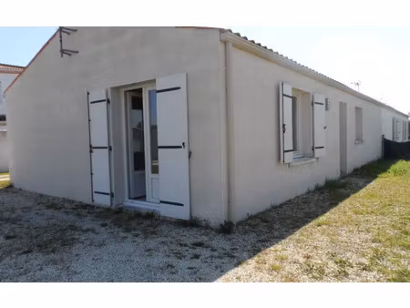 location maison  m² t-3 à arvert  730 €