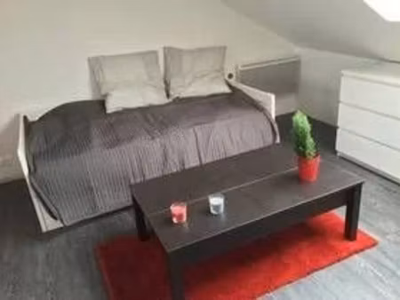 location meublée appartement 1 pièce 29 m² à montigny-le-bretonneux (78180)  890 €