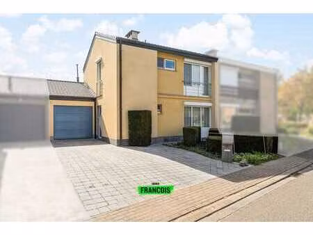 zottegem  maison familiale prête à emménager dans un quarti…