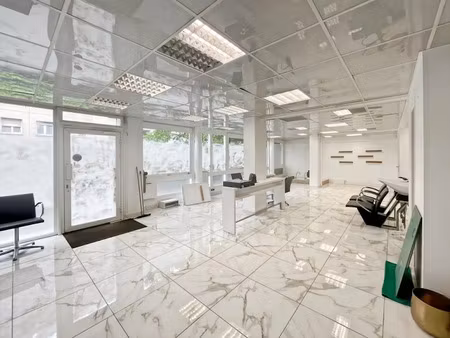 location locaux professionnels 146 m² à bondy (93140)  3 297 €