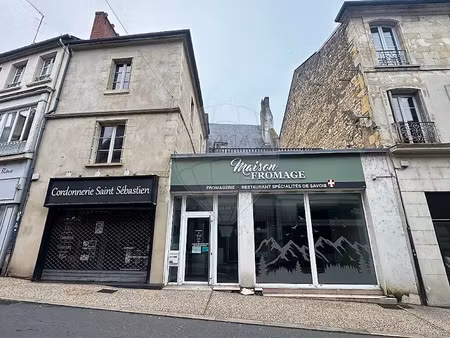 location locaux professionnels 4 pièces 147 m² à nevers (58000)  1 200 €