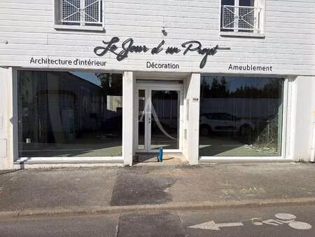 vente bureaux et commerces à saint-gilles-croix-de-vie croix de vie (85800) : à vendre / 1