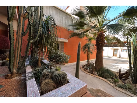 maison de ville à argelès village 139 m² habitables avec extérieurs  stationnement et fort