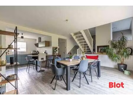 vente maison à acigné (35690) : à vendre / 173m² acigné