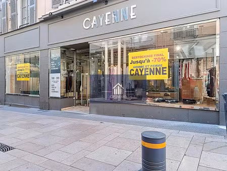 vente locaux professionnels 110 m² à macon (71000)  265 000 €