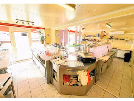 vente locaux professionnels 4 pièces 51 m² à montendre (17130)  93 000 €