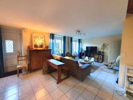 location maison à ploërmel (56800) : à louer / 154m² ploërmel