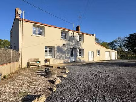 location maison à saint-mathurin (85150) : à louer / 104m² saint-mathurin