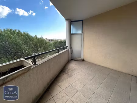 appartement à louer 2 pièces 42.2 m² - uzès (30) - 685€