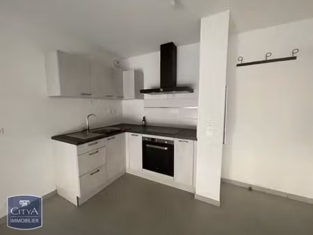 appartement à louer 2 pièces 40.74 m² - istres (13) - 739€