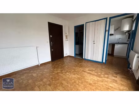 appartement à louer 1 pièce 18.96 m² - fréjus (83) - 456€