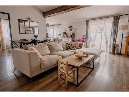 immeuble avec deux lots et grand garage