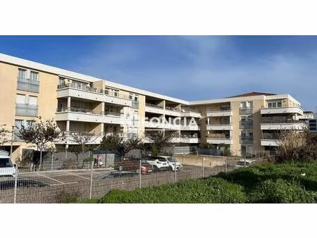 résidence de 2016 : appartement t3 avec grande terrasse et parking privatif