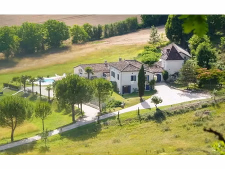 maison montcuq m² t-14 à vendre  749 000 €