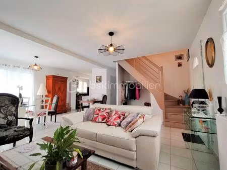 maison contemporaine de 90 m² à saint-pierre-de-plesguen