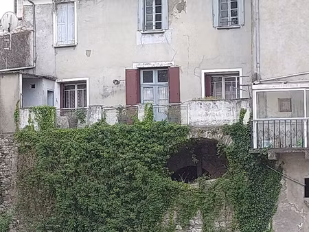 immeuble coeur de village à rénover