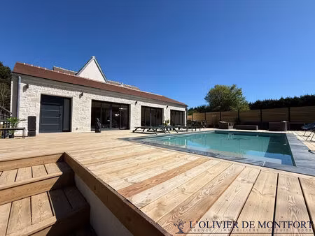 maison contemporaine de 308 m² au sol