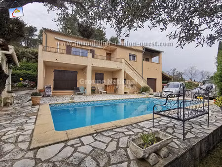 sollies-ville - villa t6 de 110 m² - annexe de 70 m² - garage - piscine - terrain de 1800 