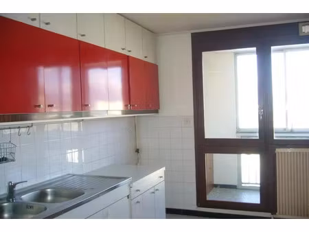 location appartement 3 pièces 57 m² à échirolles (38130)