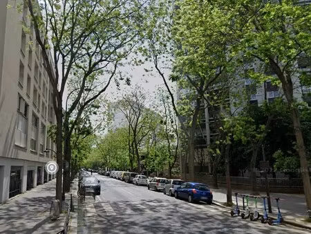 location commerce 95 m²