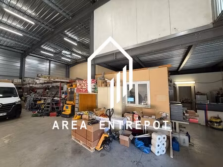 location local d'activités 320 m²