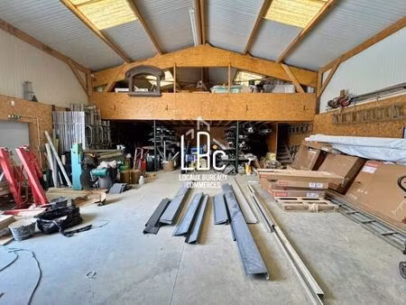 location local d'activités 260 m²