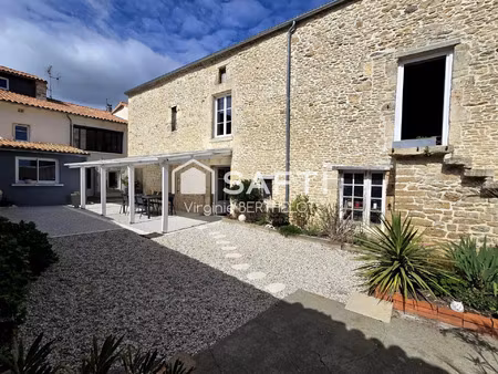 vente maison 7 pièces 175 m² champdeniers (79220)