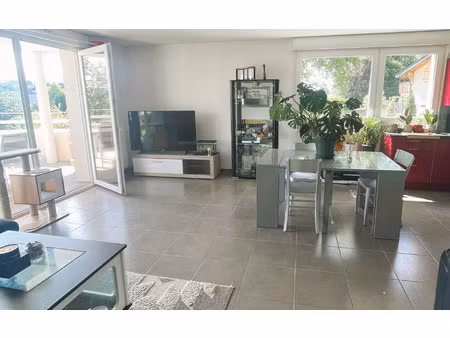 location appartement  m² t-3 à allonzier-la-caille  1 290 €