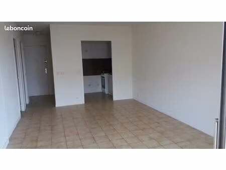 particulier studio 35 m2 res. standing cagnes sur mer