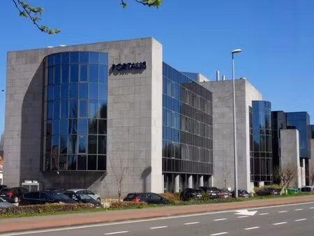 bien professionnel à louer à zwijnaarde € 2.979 (lnahl) - cd-vastgoed bvba | zimmo