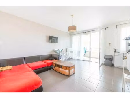 appartement de 3 pièces de 62 m² à corbeil-essonnes