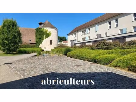 appartement t3 lumineux avec terrasse sud de 16 m² – vue dégagée sur bassin et pigeonnier.